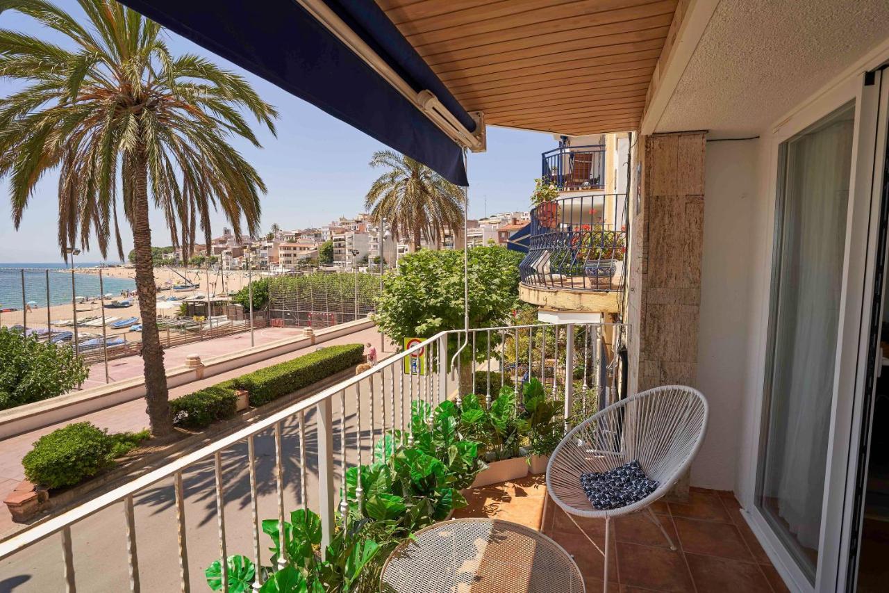 Appartement Apartamento Primera Linea De Mar Con Espectaculares Vistas à Sant Pol De Mar Extérieur photo