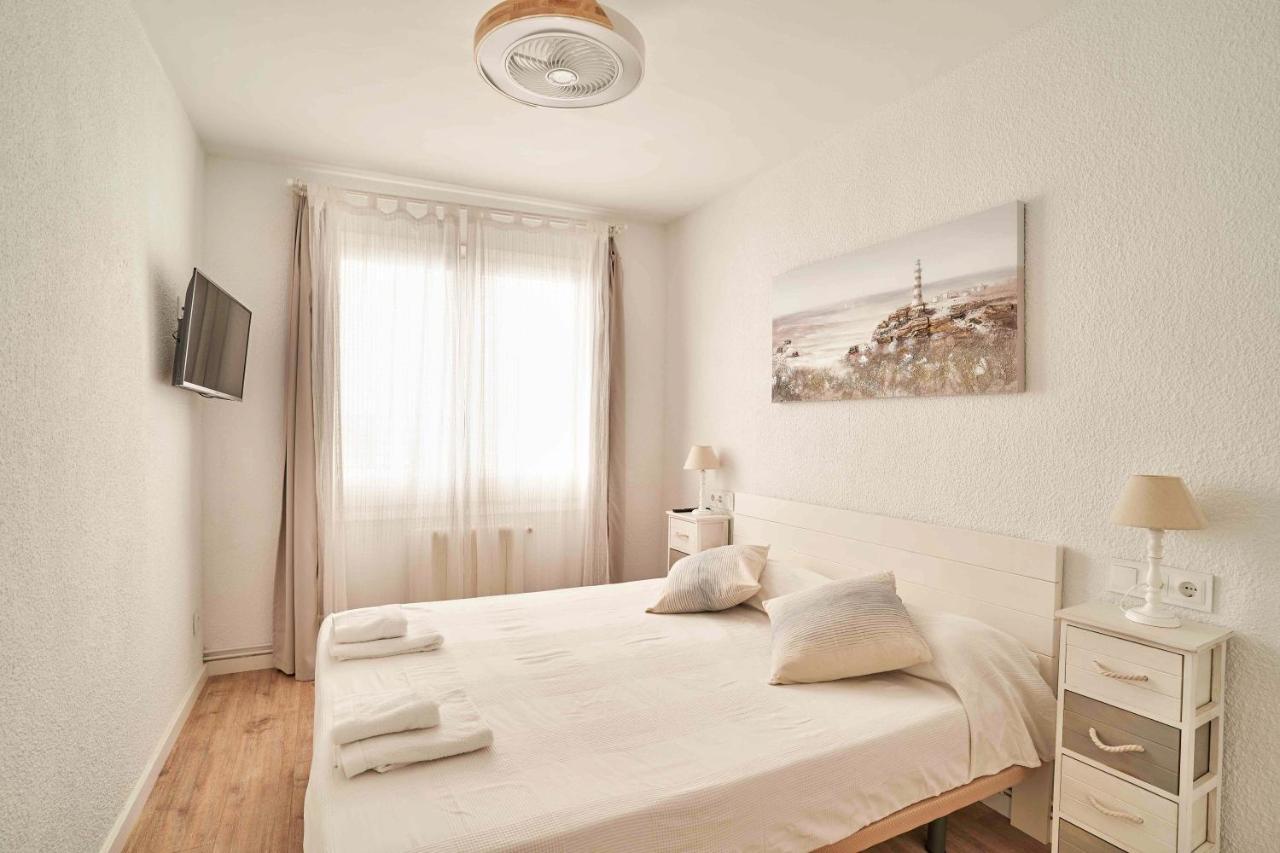 Appartement Apartamento Primera Linea De Mar Con Espectaculares Vistas à Sant Pol De Mar Extérieur photo