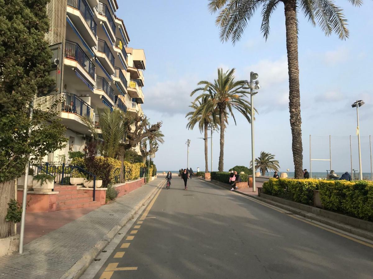 Appartement Apartamento Primera Linea De Mar Con Espectaculares Vistas à Sant Pol De Mar Extérieur photo
